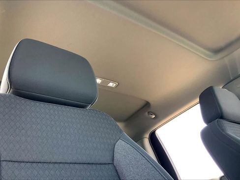 Used 2024 Chevrolet Silverado 2500 Custom w/ Custom Value Package image 14