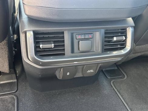 Used 2023 Ford F150 Lariat w/ Equipment Group 502A High AWD/4WD image 22
