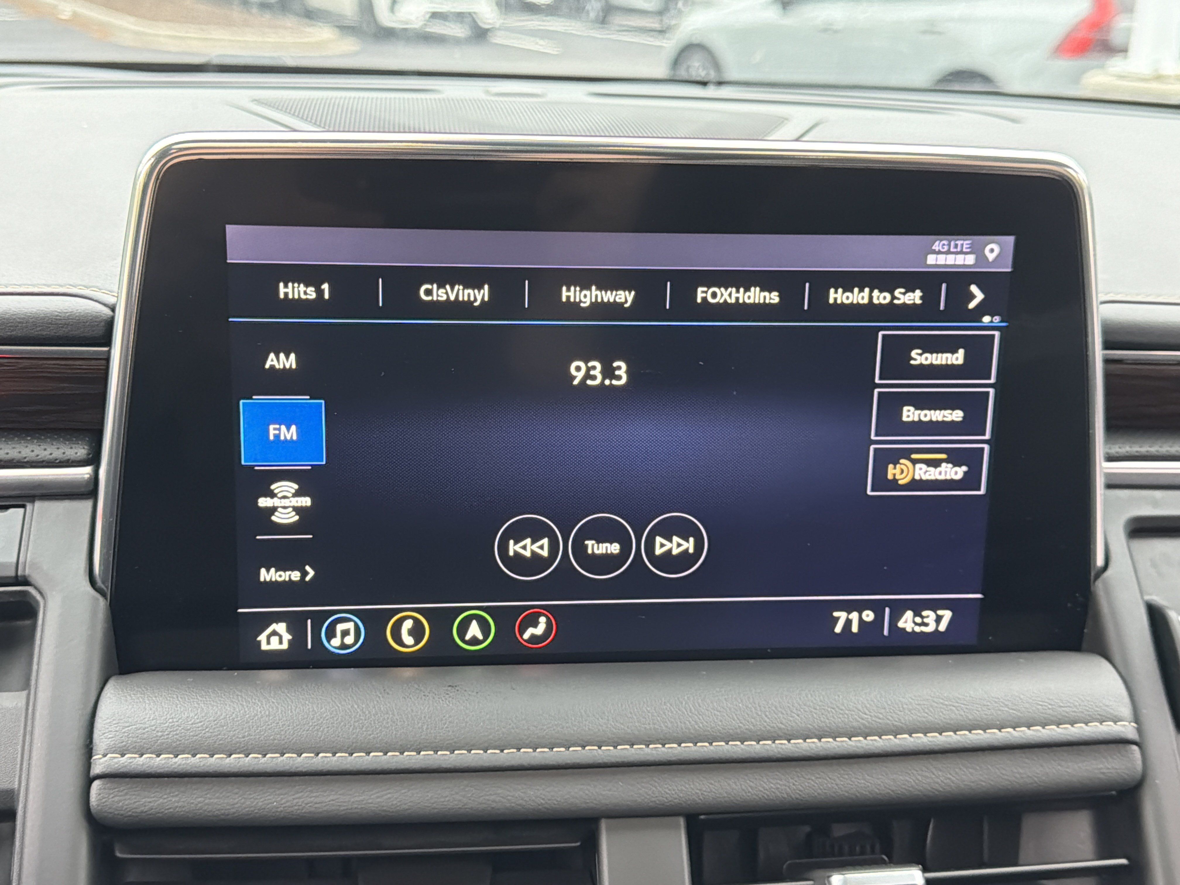 Used 2021 Chevrolet Tahoe Premier w/ Premium Package RWD image 23
