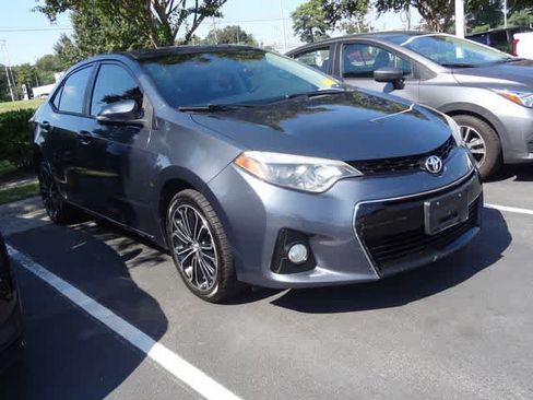 Used 2016 Toyota Corolla S Premium FWD image 3