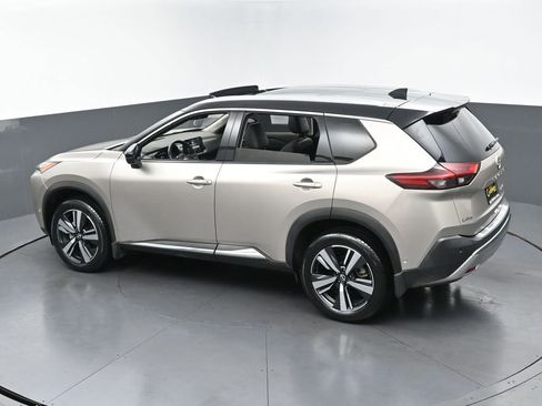 Used 2022 Nissan Rogue Platinum w/ Head-Up Display Package image 43