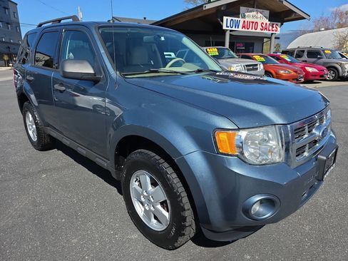 Used 2012 Ford Escape XLT image 2