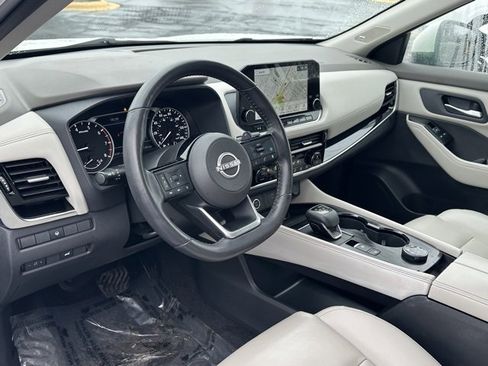 Certified 2023 Nissan Rogue SL w/ SL Premium Package image 32