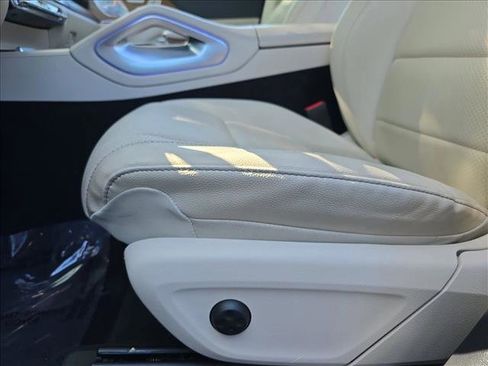 Used 2021 Mercedes-Benz GLE 350 4MATIC image 28