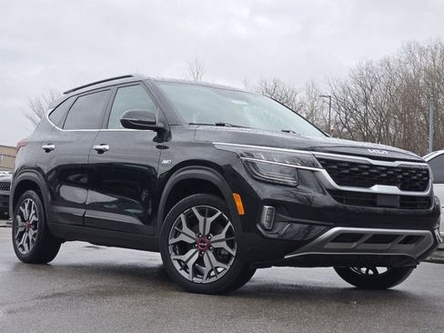 Used 2022 Kia Seltos SX w/ Sunroof Package image 2