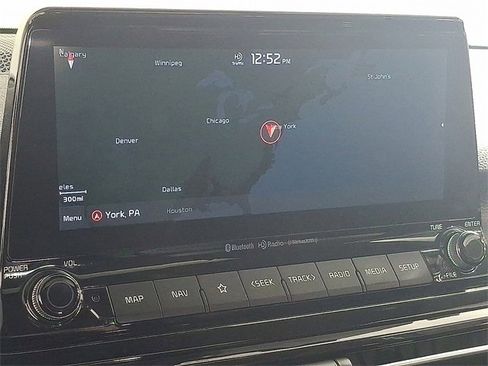 Used 2022 Kia Seltos EX image 3