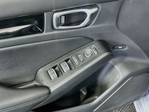 Used 2022 Honda Civic Touring image 15