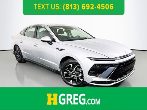 Used 2025 Hyundai Sonata SEL image 1