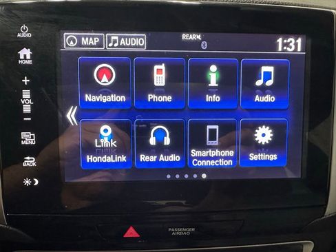Used 2018 Honda Pilot Touring image 26