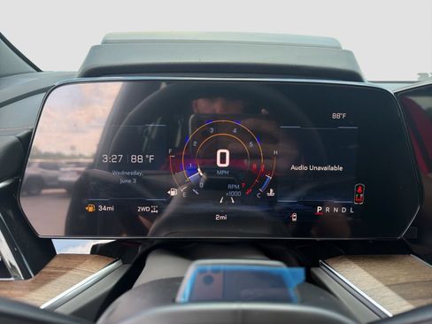 New 2026 Chevrolet Tahoe High Country AWD/4WD image 11