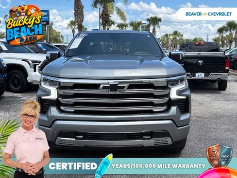Used 2025 Chevrolet Silverado 1500 High Country w/ Technology Package AWD/4WD image 3