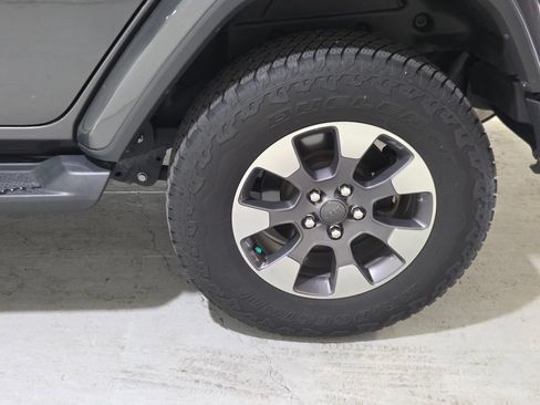 Used 2020 Jeep Wrangler Unlimited Sahara AWD/4WD image 22