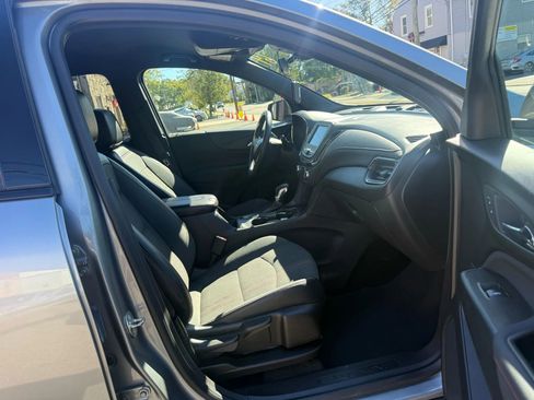 Used 2023 Chevrolet Equinox RS AWD/4WD image 12