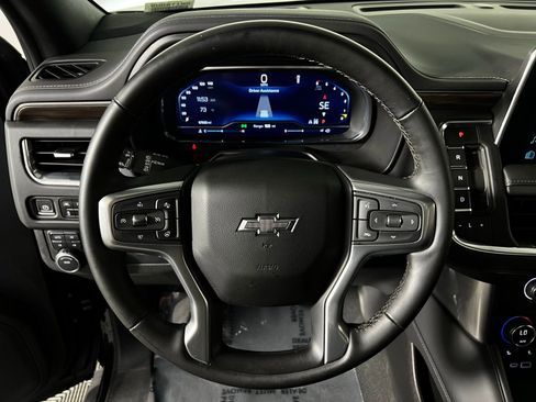 Used 2024 Chevrolet Tahoe Z71 w/ Luxury Package image 16