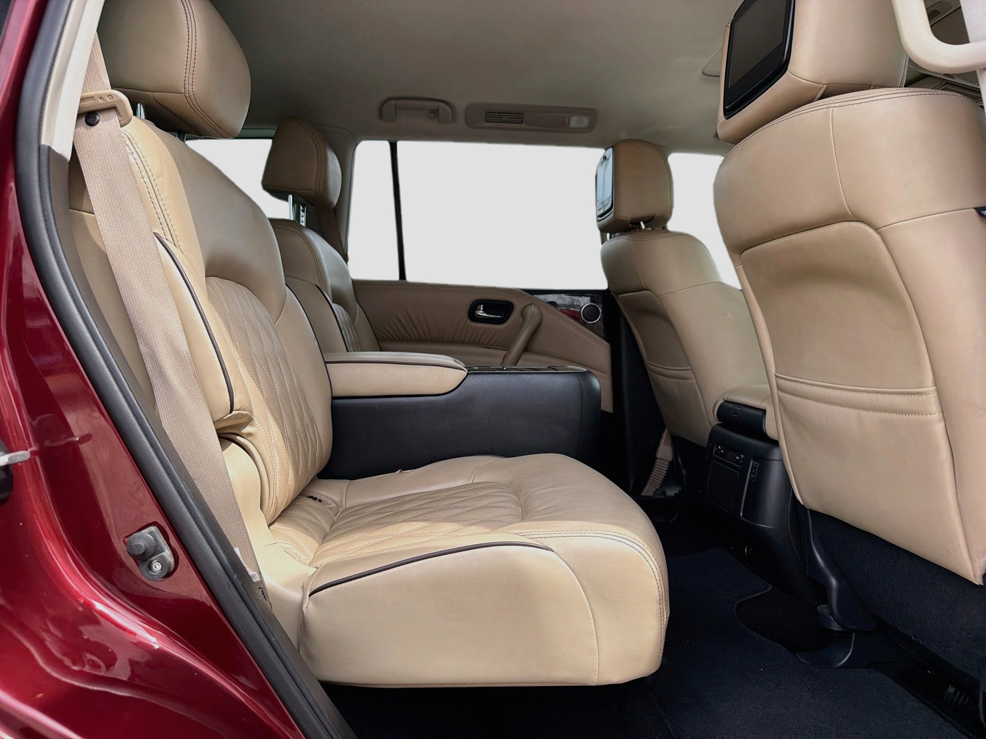 Used 2023 Nissan Armada Platinum w/ Captain's Chairs Package RWD image 30