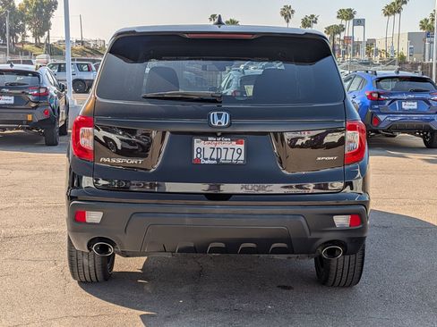 Used 2019 Honda Passport Sport image 3