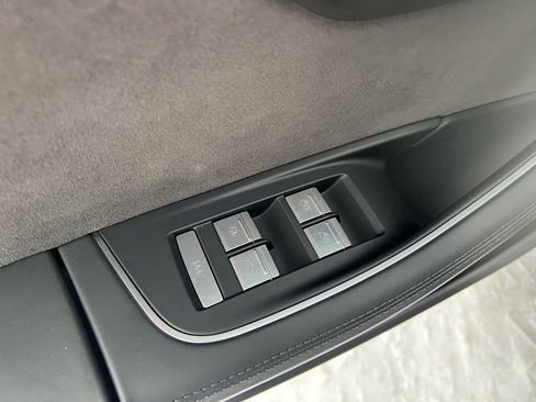 Used 2023 Audi A8 L 3.0T w/ Executive Package image 35