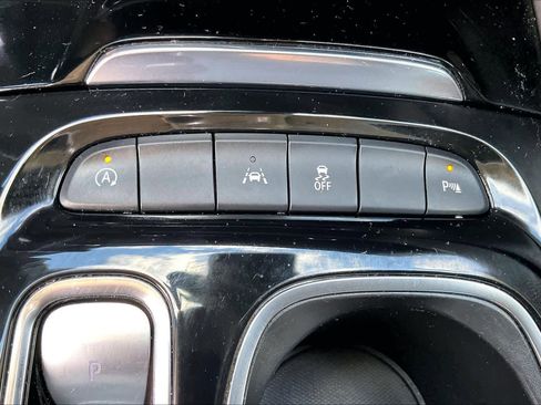 Certified 2023 Buick Envision Essence image 33