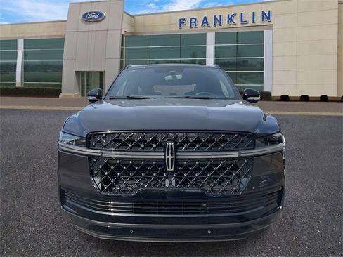 New 2025 Lincoln Navigator L Reserve w/ Jet Appearance Package image 8