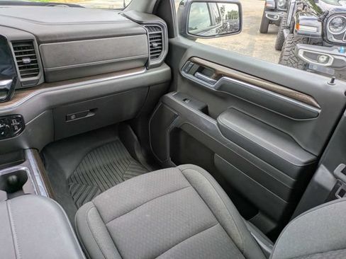 Used 2023 Chevrolet Silverado 1500 RST AWD/4WD image 17
