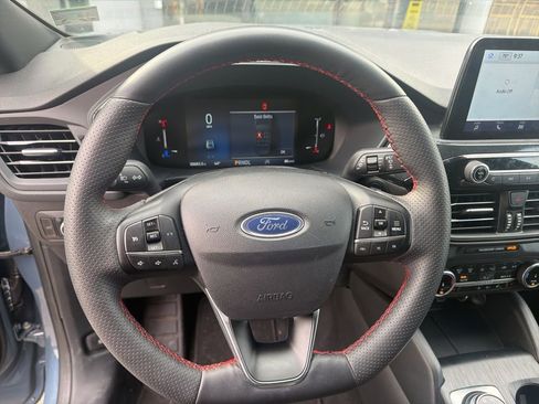 Used 2025 Ford Escape ST-Line Select image 17