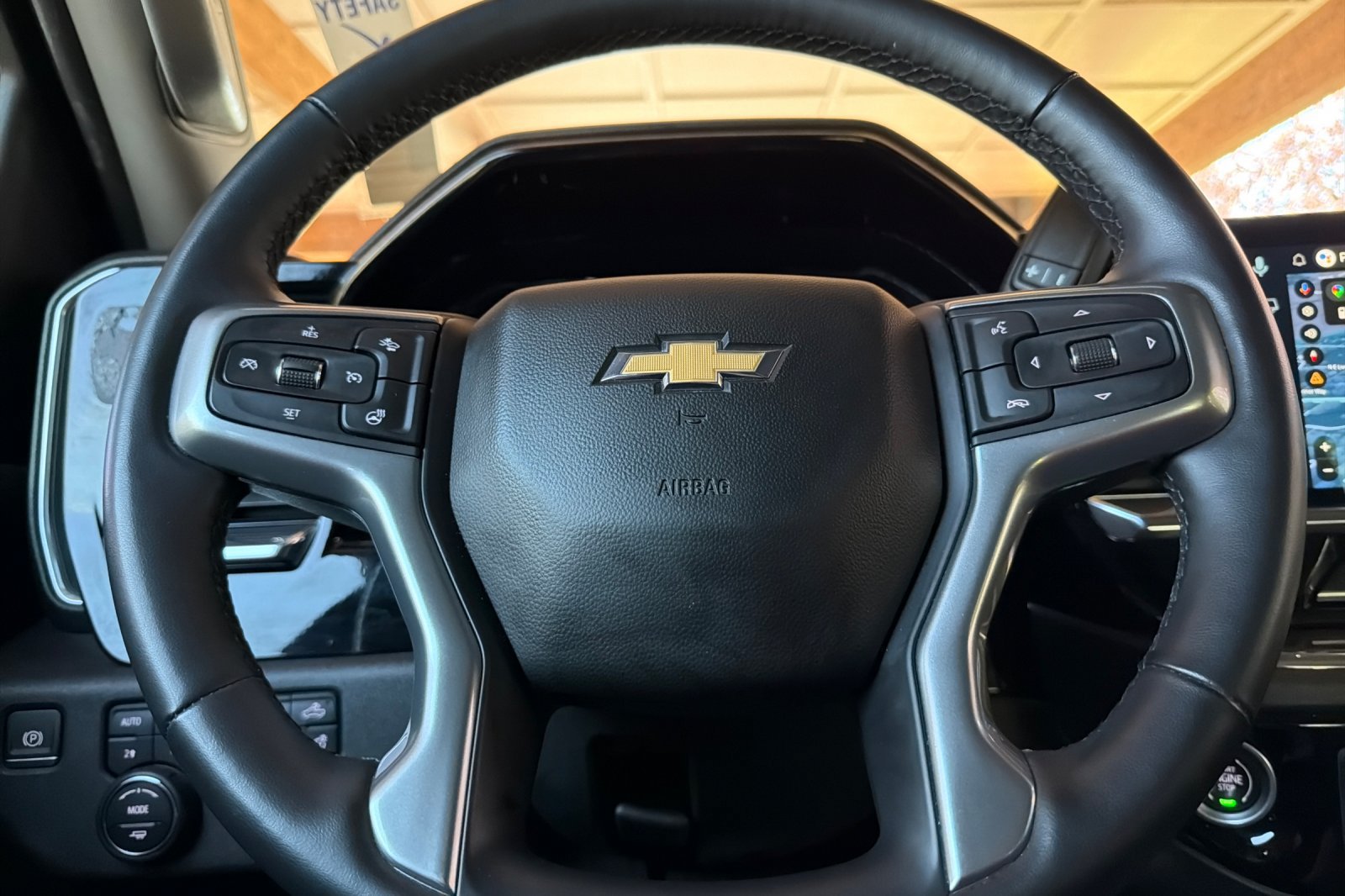 Used 2024 Chevrolet Silverado 2500 LTZ AWD/4WD image 31