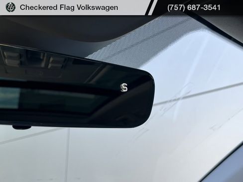 New 2025 Volkswagen Taos SE image 47