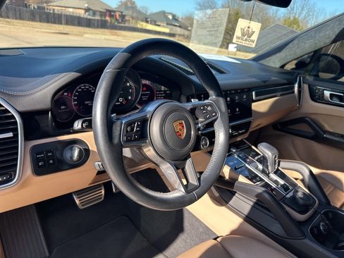 Used 2021 Porsche Cayenne GTS image 19
