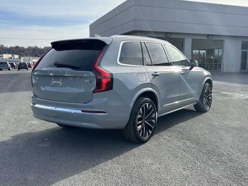 New 2026 Volvo XC90 B6 Plus w/ Protection Package Premier image 3