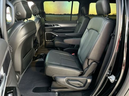 New 2026 Jeep Grand Wagoneer L Limited image 21