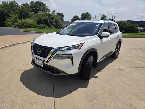 Used 2023 Nissan Rogue SL w/ SL Premium Package AWD/4WD image 4