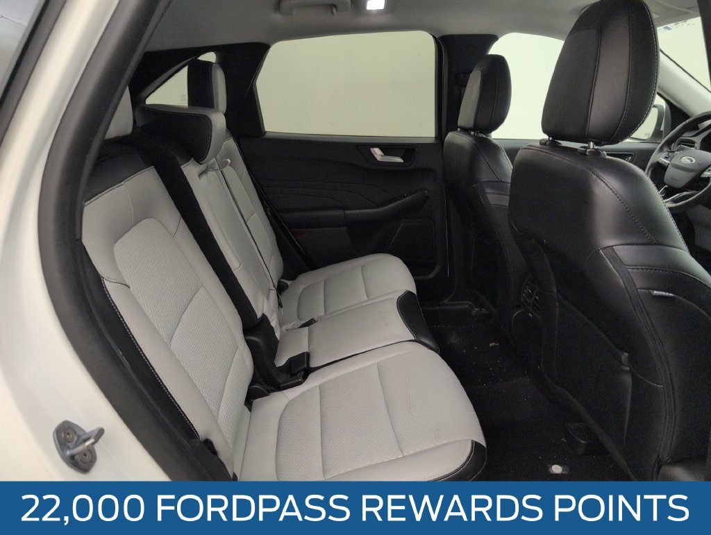Used 2023 Ford Escape SE FWD image 16