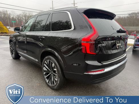 New 2026 Volvo XC90 B6 Plus w/ Protection Package Premier image 6