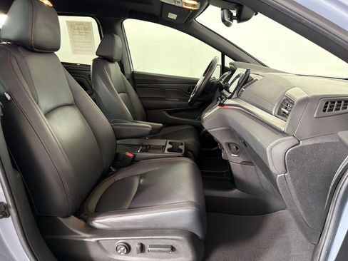 Used 2024 Honda Odyssey Sport image 22