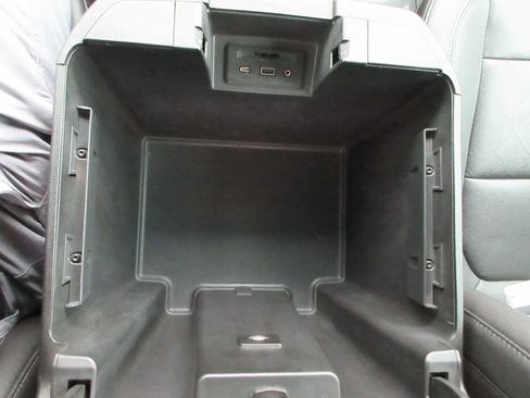 Certified 2022 Chevrolet Silverado 3500 LTZ w/ LTZ Convenience Package AWD/4WD image 31