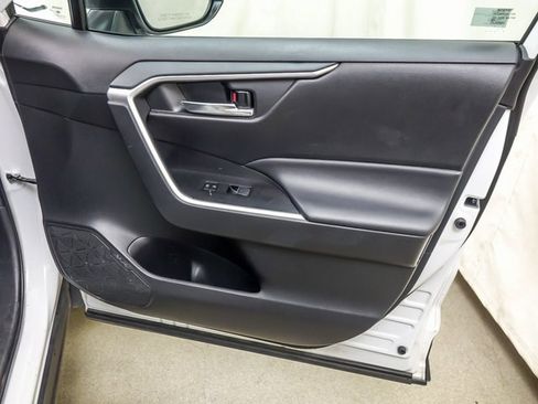 Certified 2024 Toyota RAV4 XLE image 27