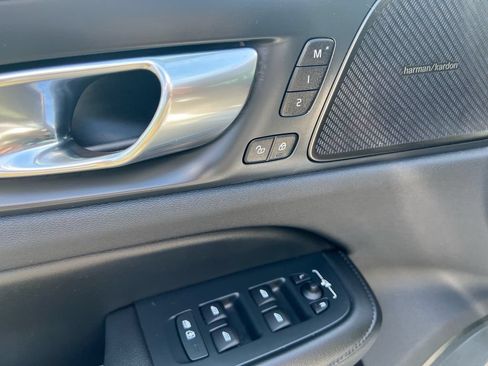Certified 2025 Volvo S60 B5 Plus AWD/4WD image 10
