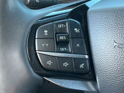 Used 2025 Ford Explorer Platinum image 29