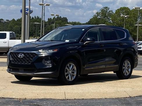 Used 2019 Hyundai Santa Fe SE FWD image 6