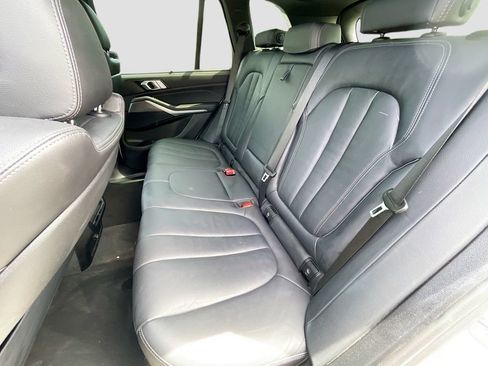Used 2022 BMW X5 xDrive40i AWD/4WD image 26