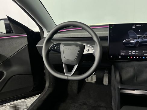 Used 2024 Tesla Model 3 Standard Range image 15