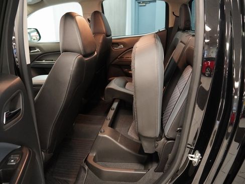 Used 2022 Chevrolet Colorado Z71 w/ Safety Package image 17