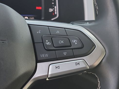 Used 2023 Volkswagen Atlas SE image 21