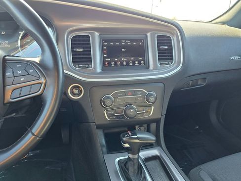 Used 2022 Dodge Charger SXT image 28