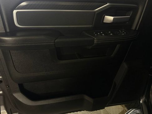 Certified 2025 RAM 2500 Big Horn AWD/4WD image 25