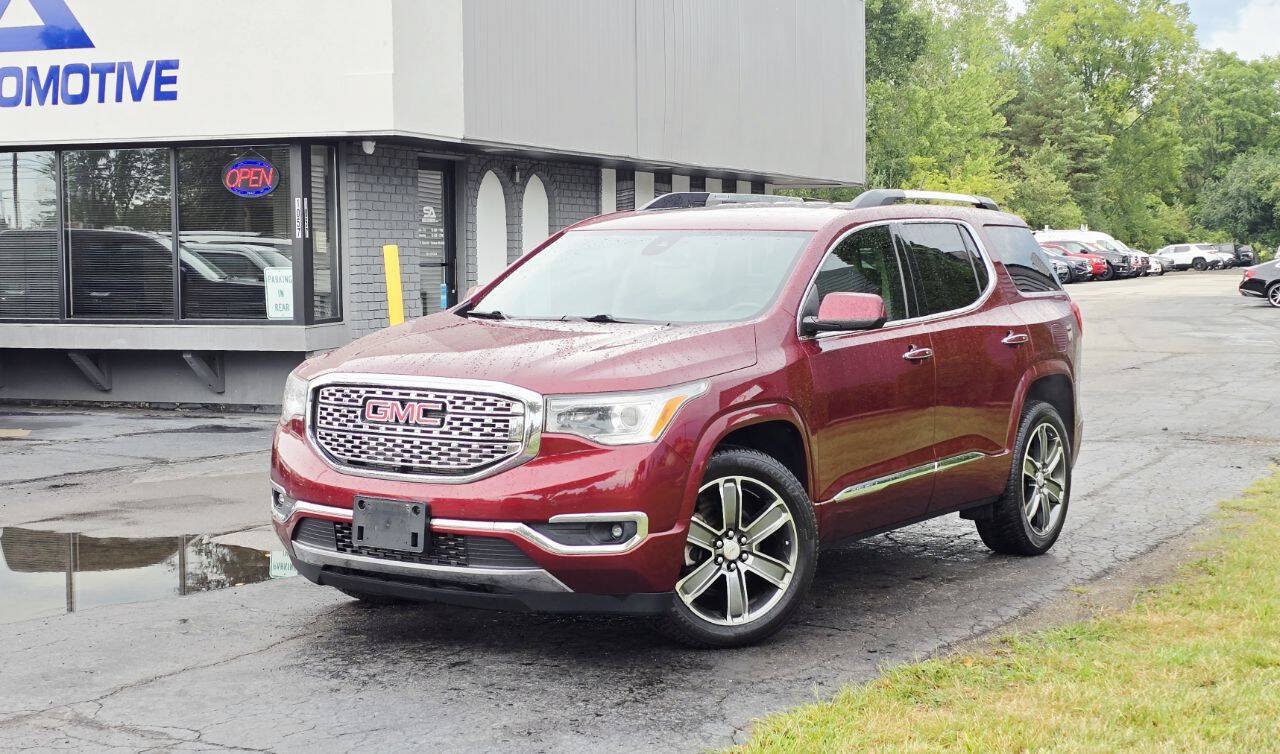 Used 2017 GMC Acadia Denali w/ Technology Package FWD image 2