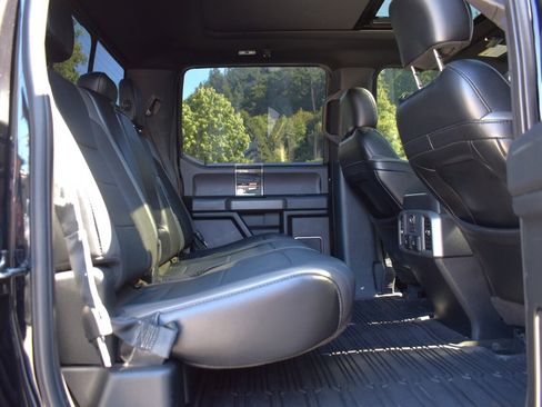 Used 2019 Ford F150 Raptor w/ Equipment Group 802A Luxury AWD/4WD image 32