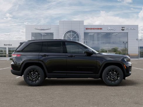 New 2025 Jeep Grand Cherokee Altitude image 21