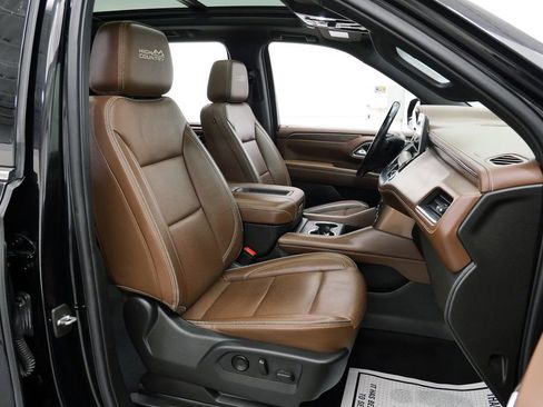 Used 2022 Chevrolet Suburban High Country AWD/4WD image 15