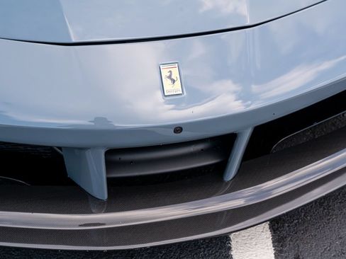 Used 2016 Ferrari 488 GTB RWD image 6